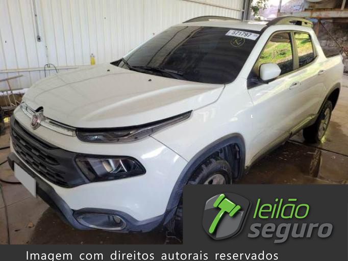LOTE 033 FIAT TORO 2021