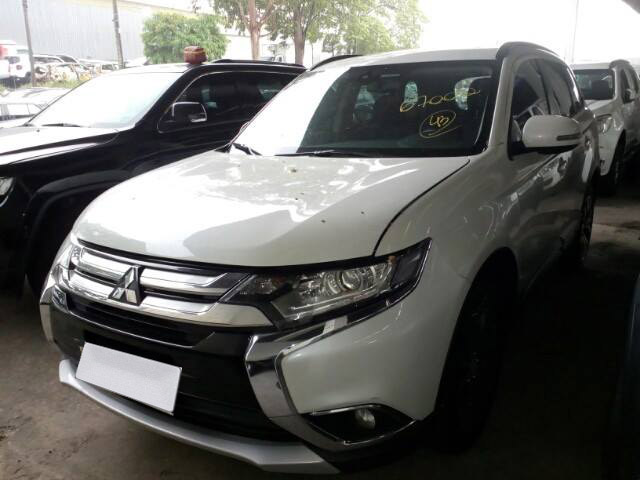LOTE 049 Mitsubishi Outlander 2.0 16V CVT 2017