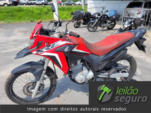 LOTE 025 2023 HONDA XRE 300 